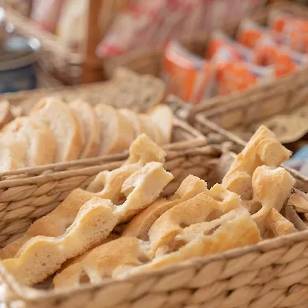 로칸다 일 마에스트랄레 호텔 3*