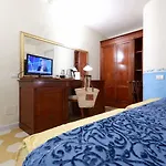 Hotell Il Maestrale 3*
