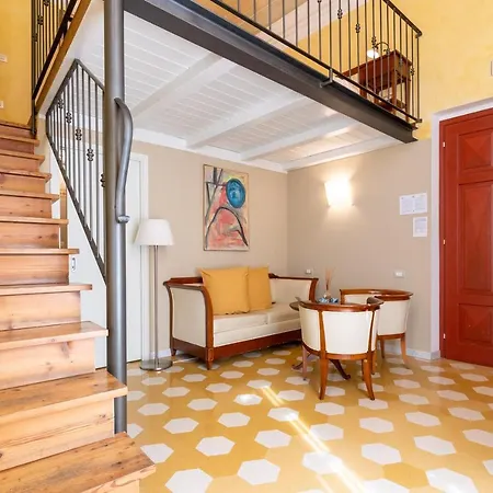 ホテル ロカンダ イル マエストレル モンテロッソ・アル・マーレ