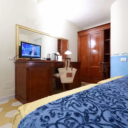Hotel Il Maestrale 3*